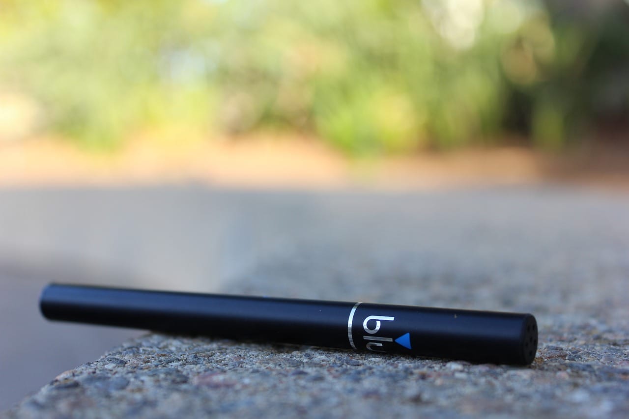 Proper Conduct When Using a Vape Pen in Public Areas